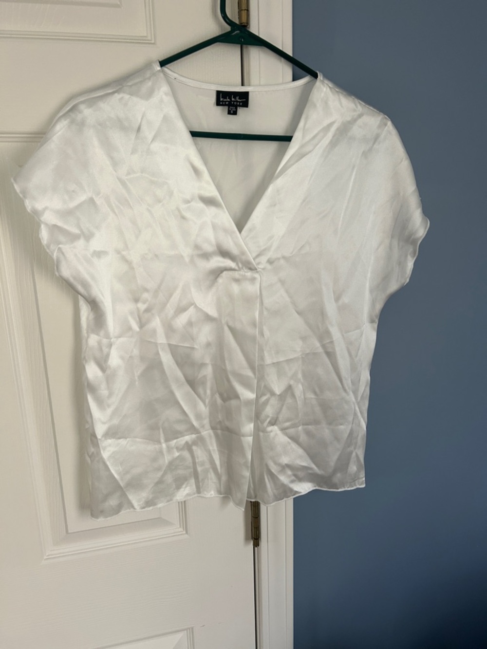 Halogen White Satin V-Neck Short Sleeve Blouse